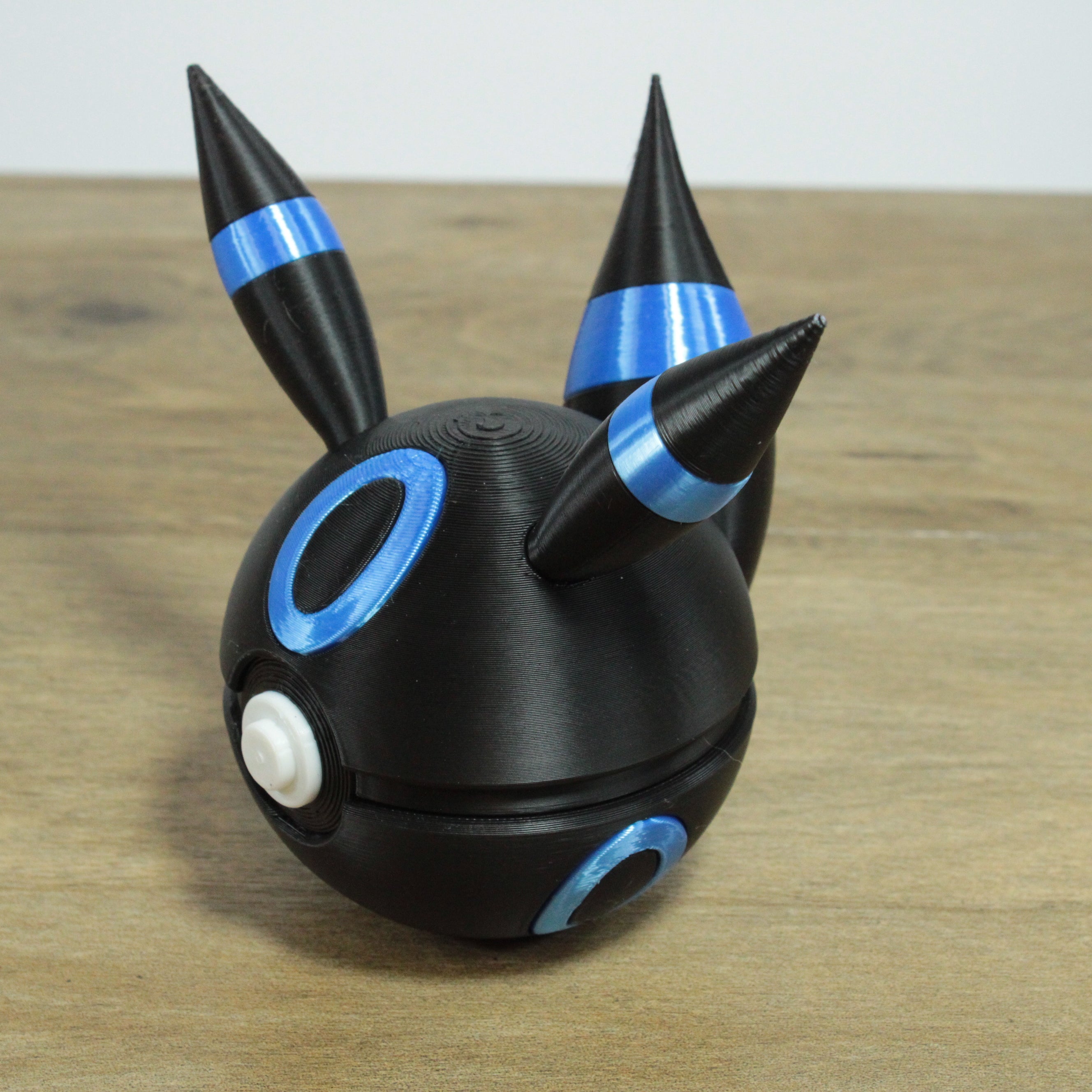 Shiny Umbreon Ball