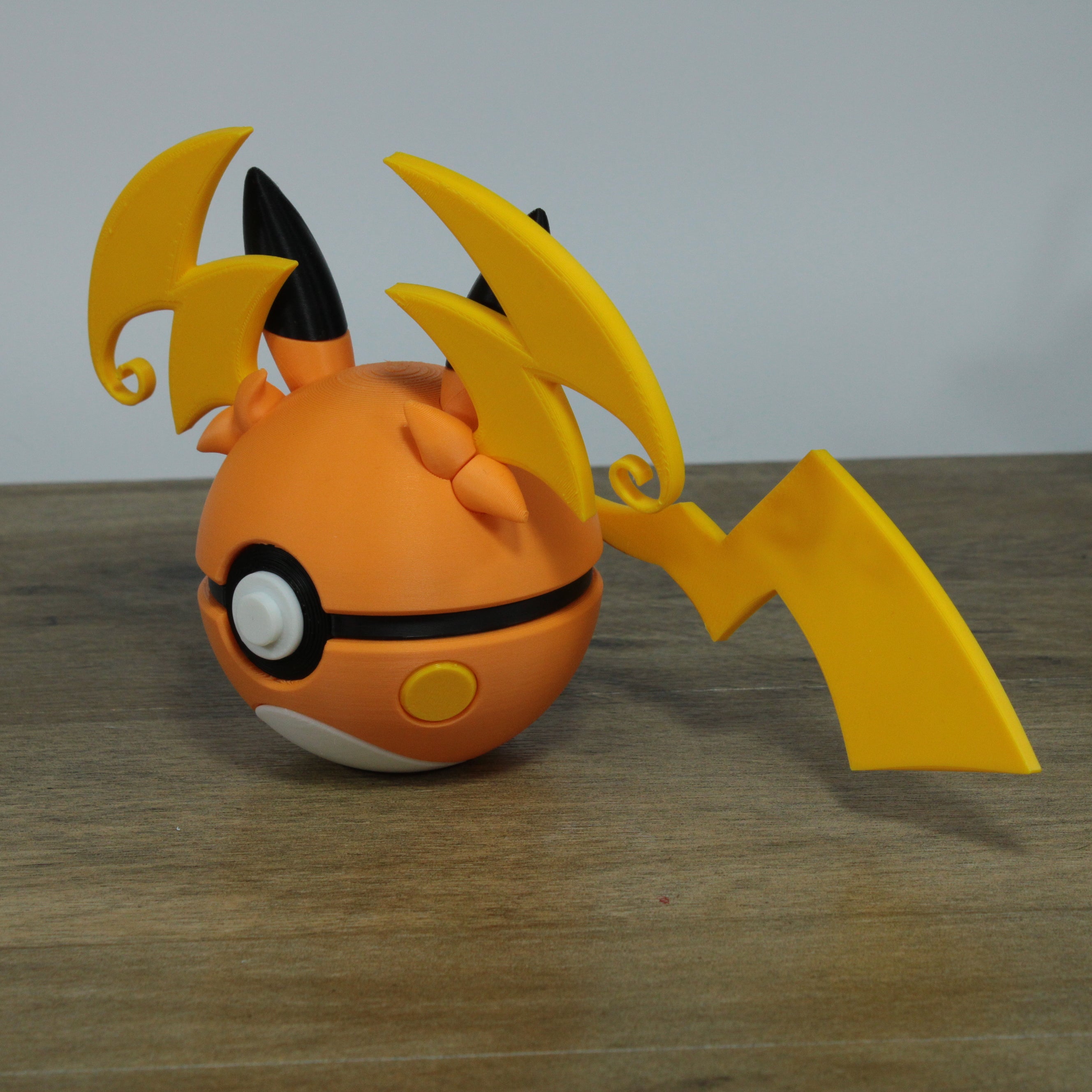 Mega Raichu Y Ball
