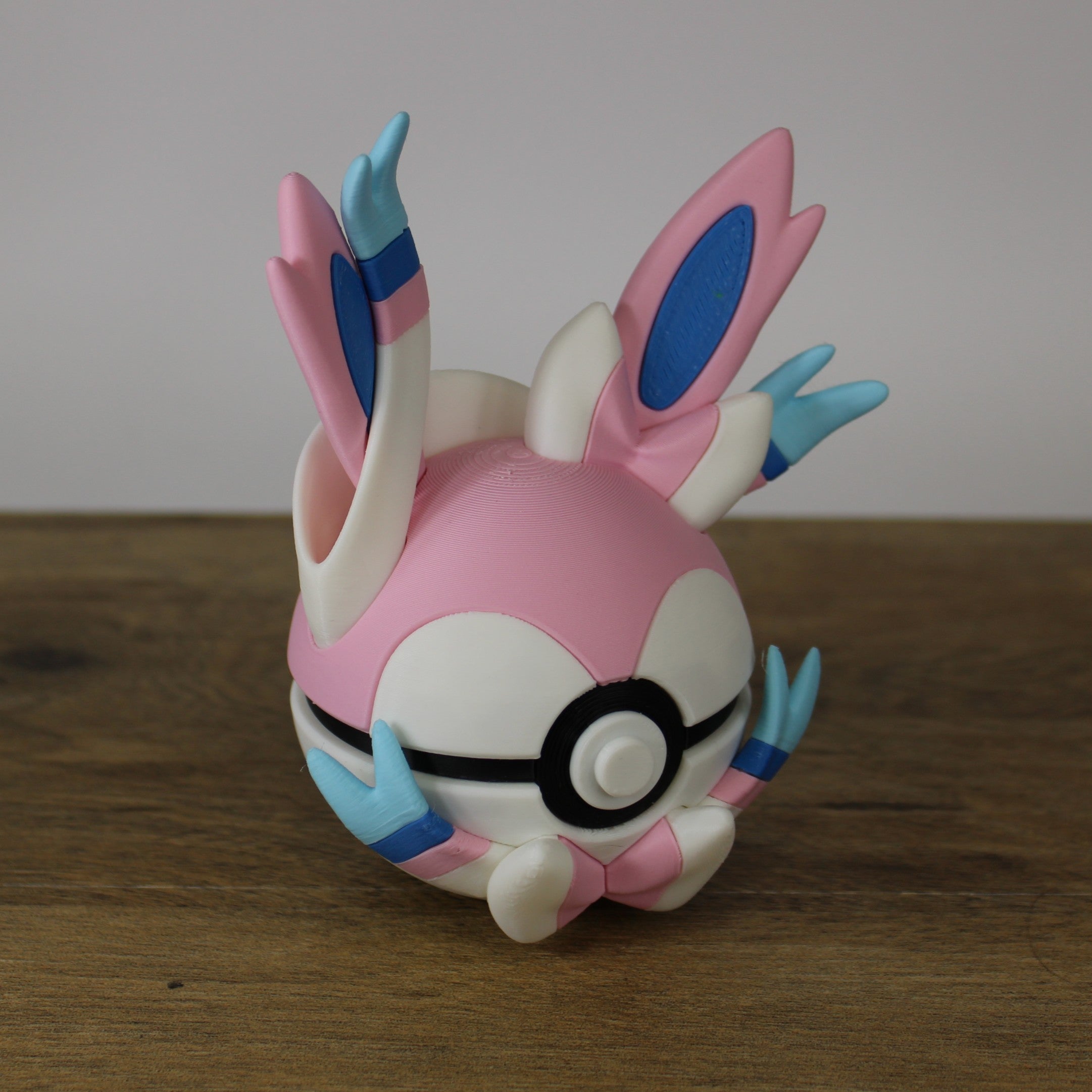 Sylveon Ball